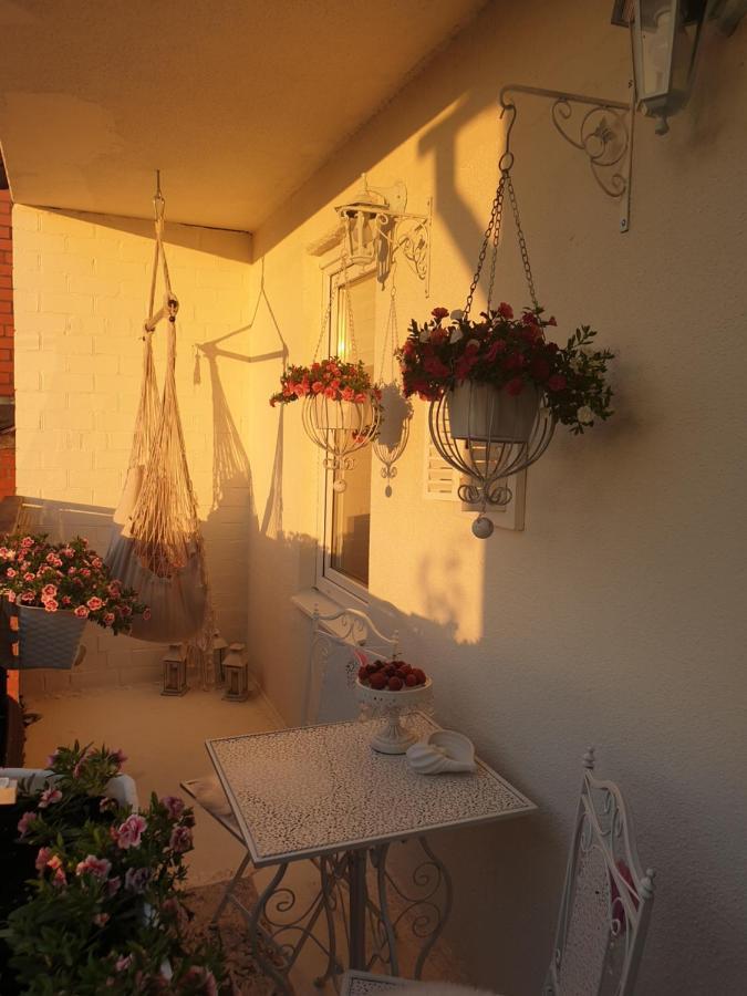 Vintage Lounge Studio By The Sea In Liepaja Exterior photo